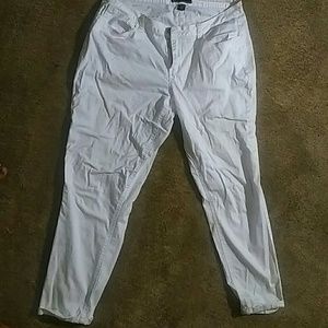 White cotton/spandex jeans
